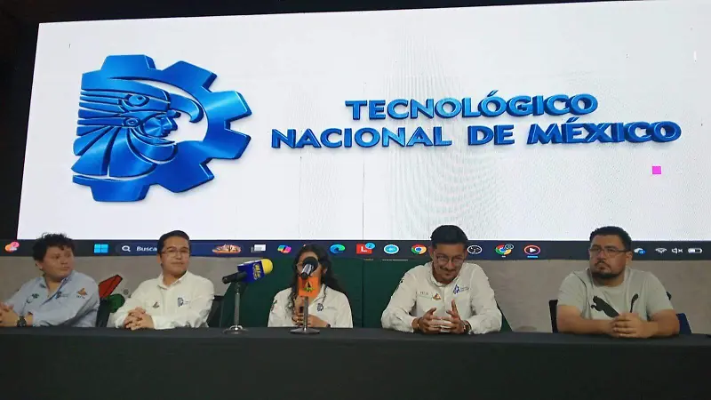 Integrantes del H.  Consejo Estudiantil y el empresario-promotor dieron los pormenores del evento. 